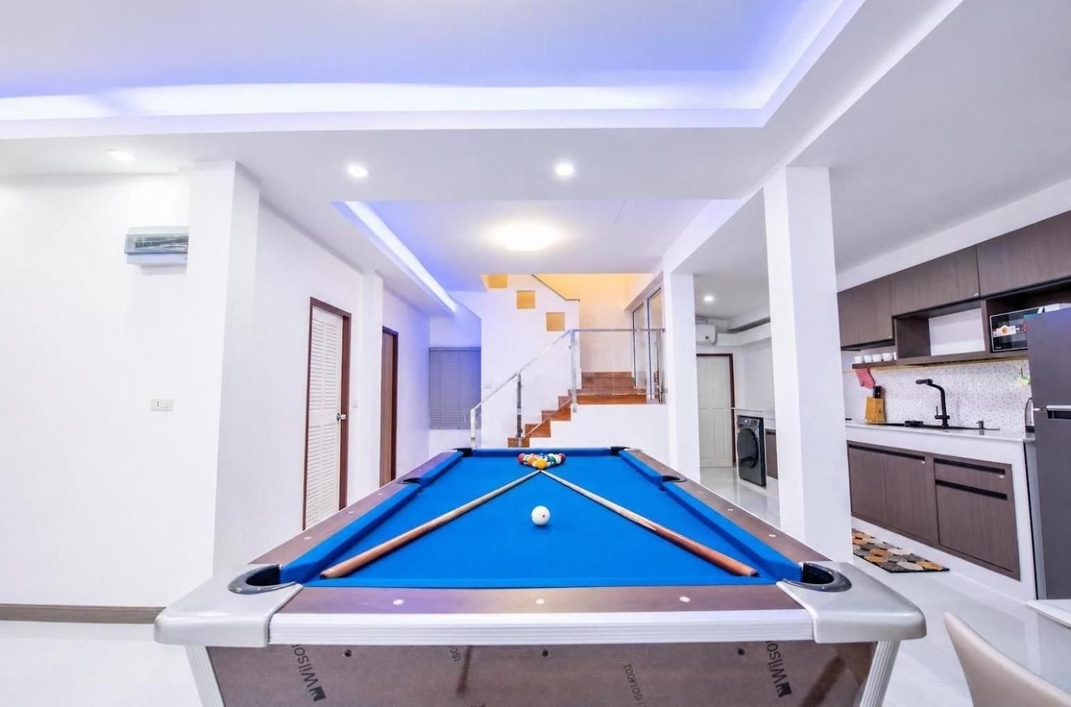 Villa 3 Bedroom Pool Royal Park Village Pattaya