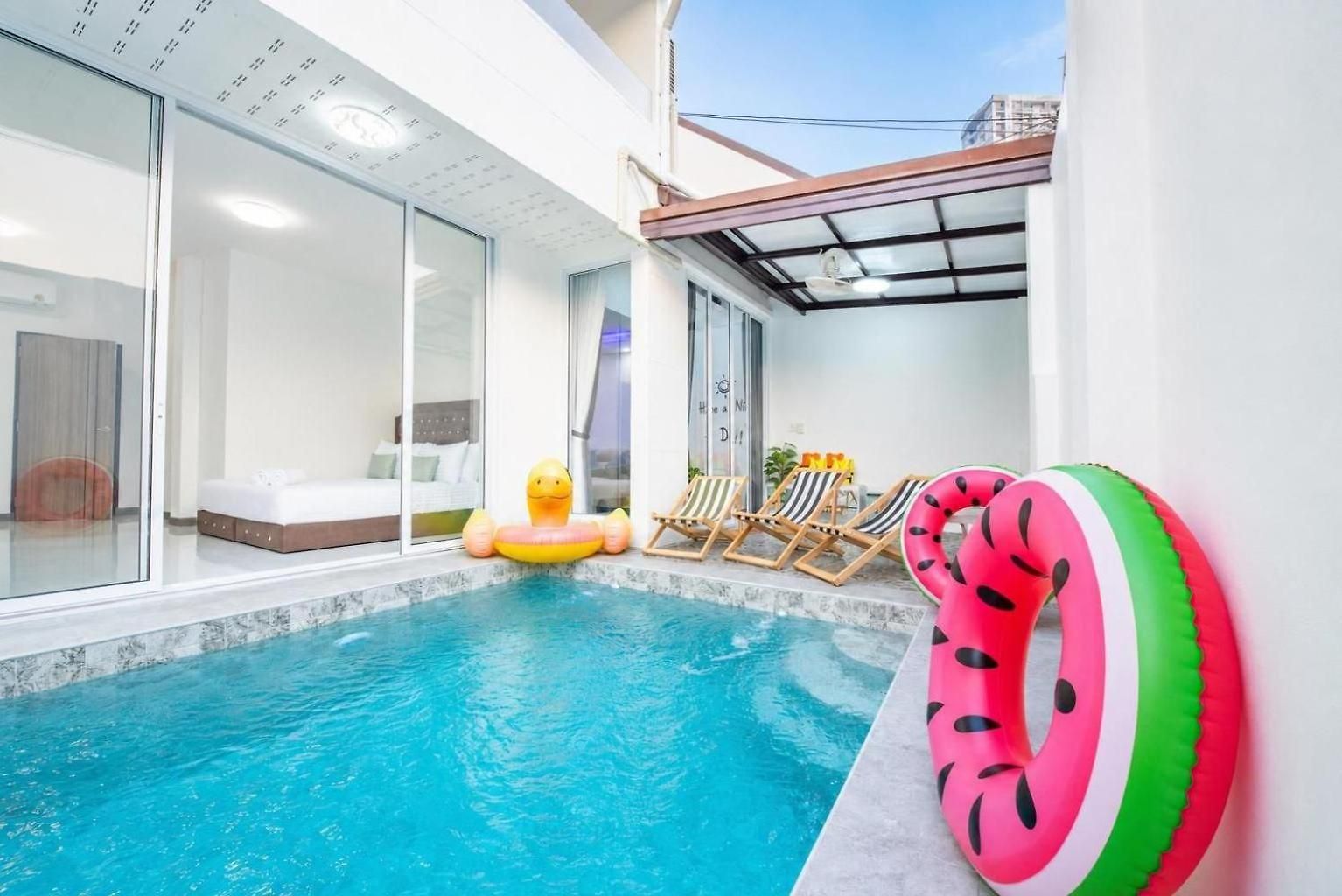 Villa 3 Bedroom Pool Royal Park Village Pattaya