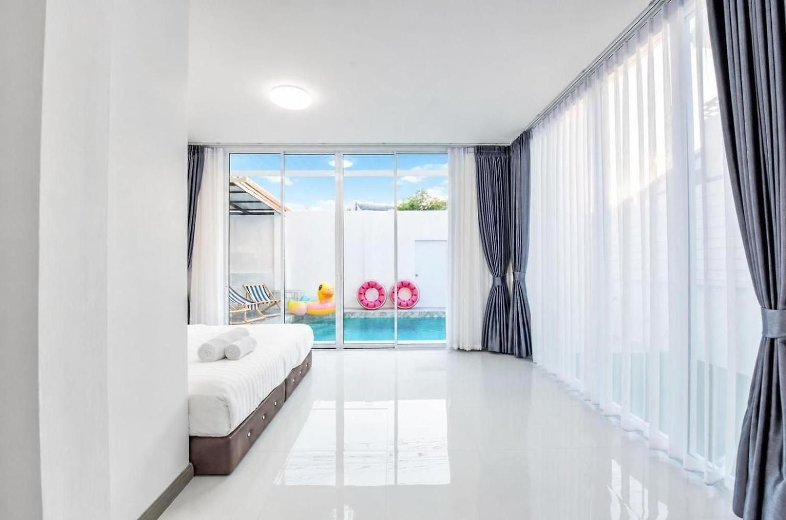 3 Bedroom Pool Royal Park Village * Pattaya