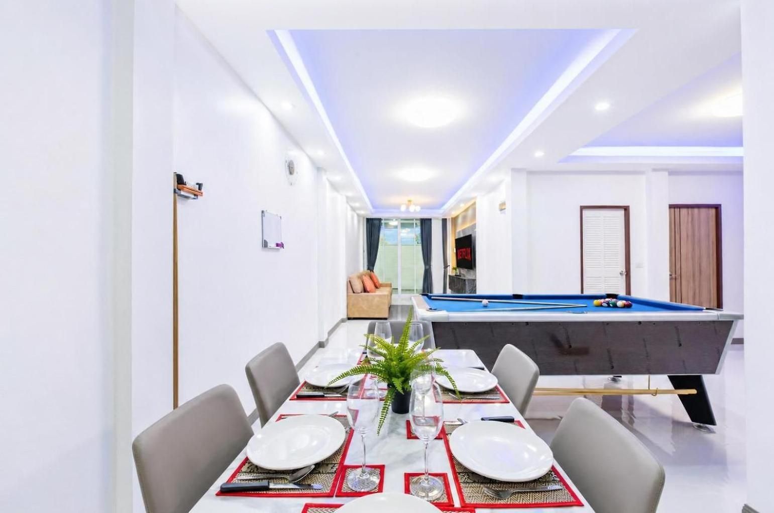 3 Bedroom Pool Royal Park Village