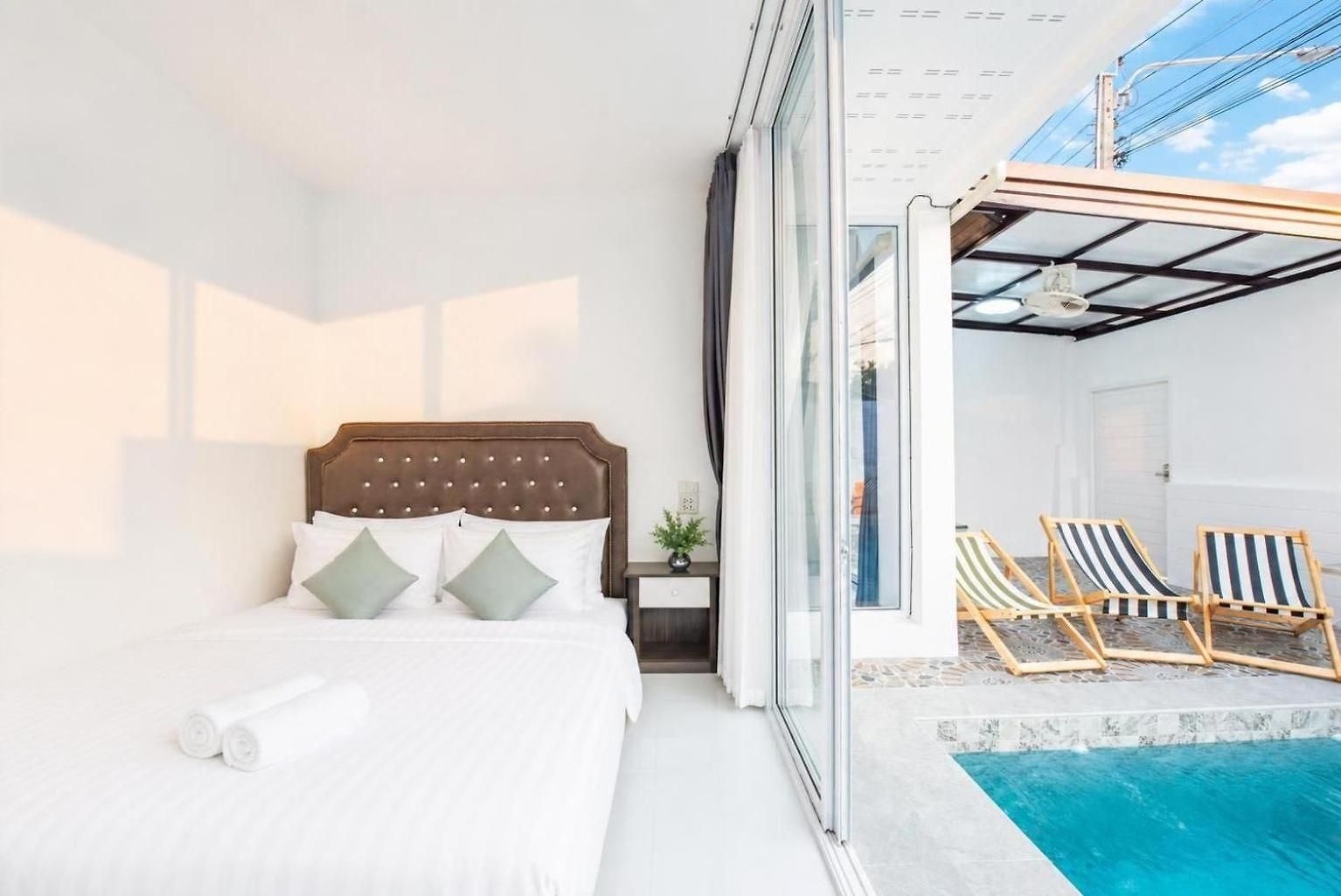 Villa 3 Bedroom Pool Royal Park Village Pattaya