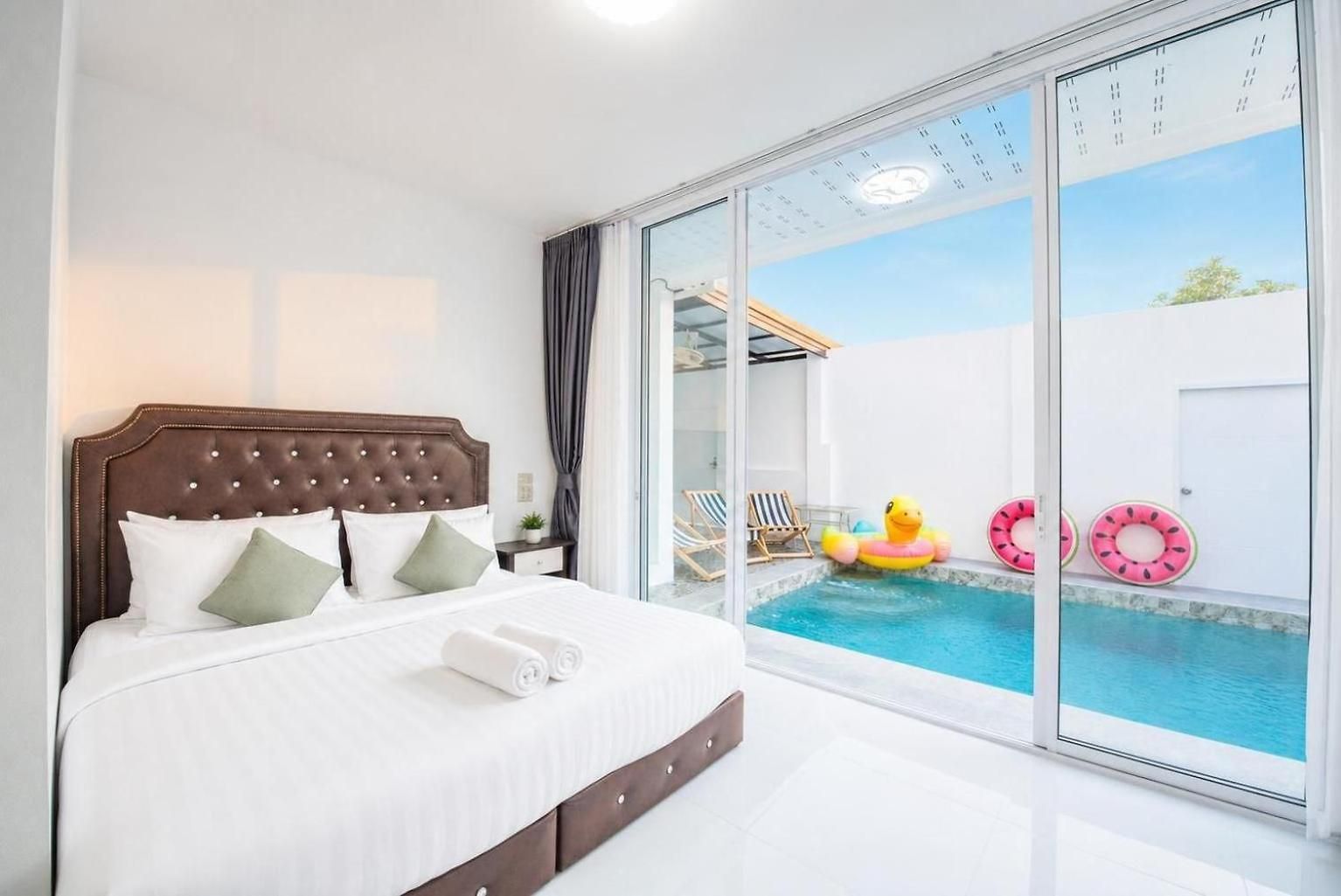 3 Bedroom Pool Royal Park Village *