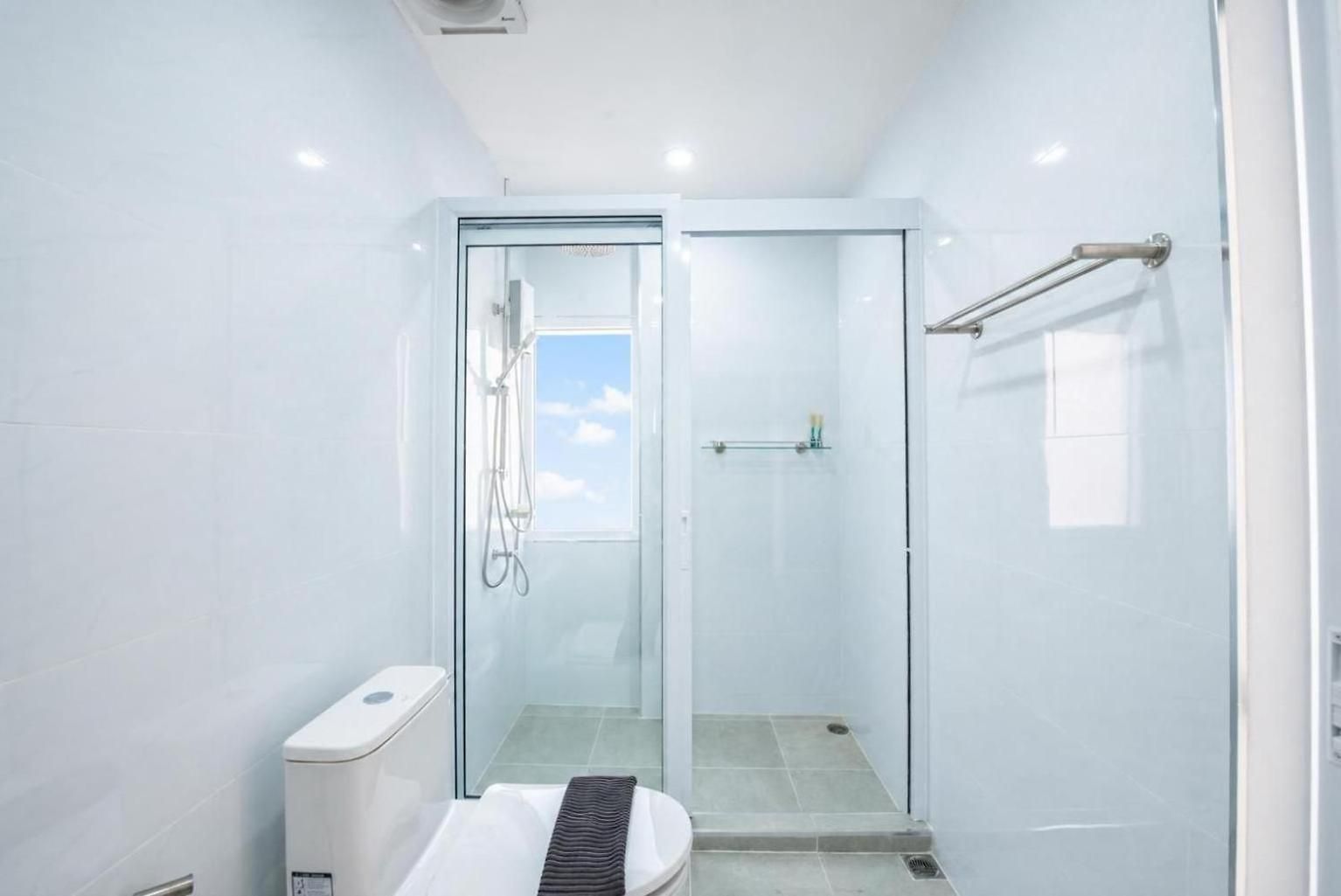 3 Bedroom Pool Royal Park Village Villa Pattaya
