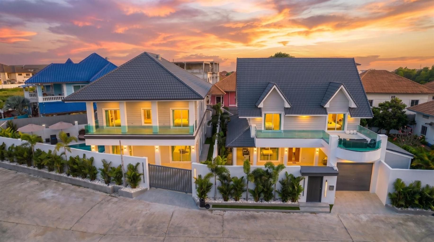 New 2024 - Two Compound - 9br - Two Pools