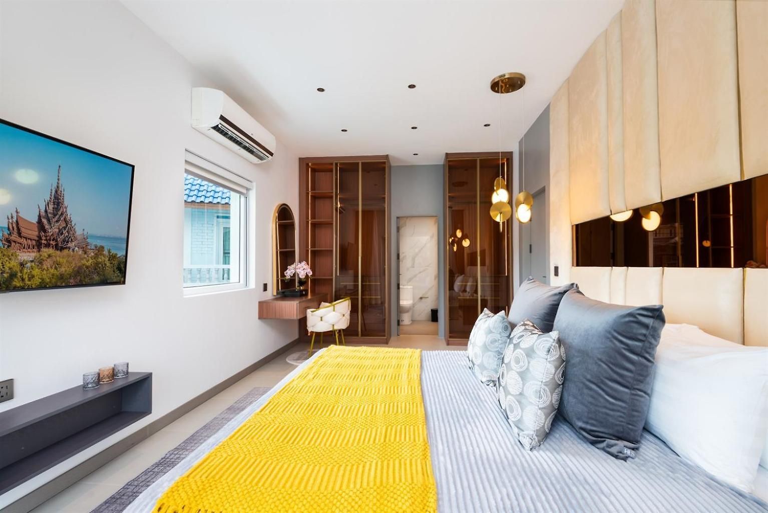 New 2024 - Two Compound - 9br - Two Pools Villa *