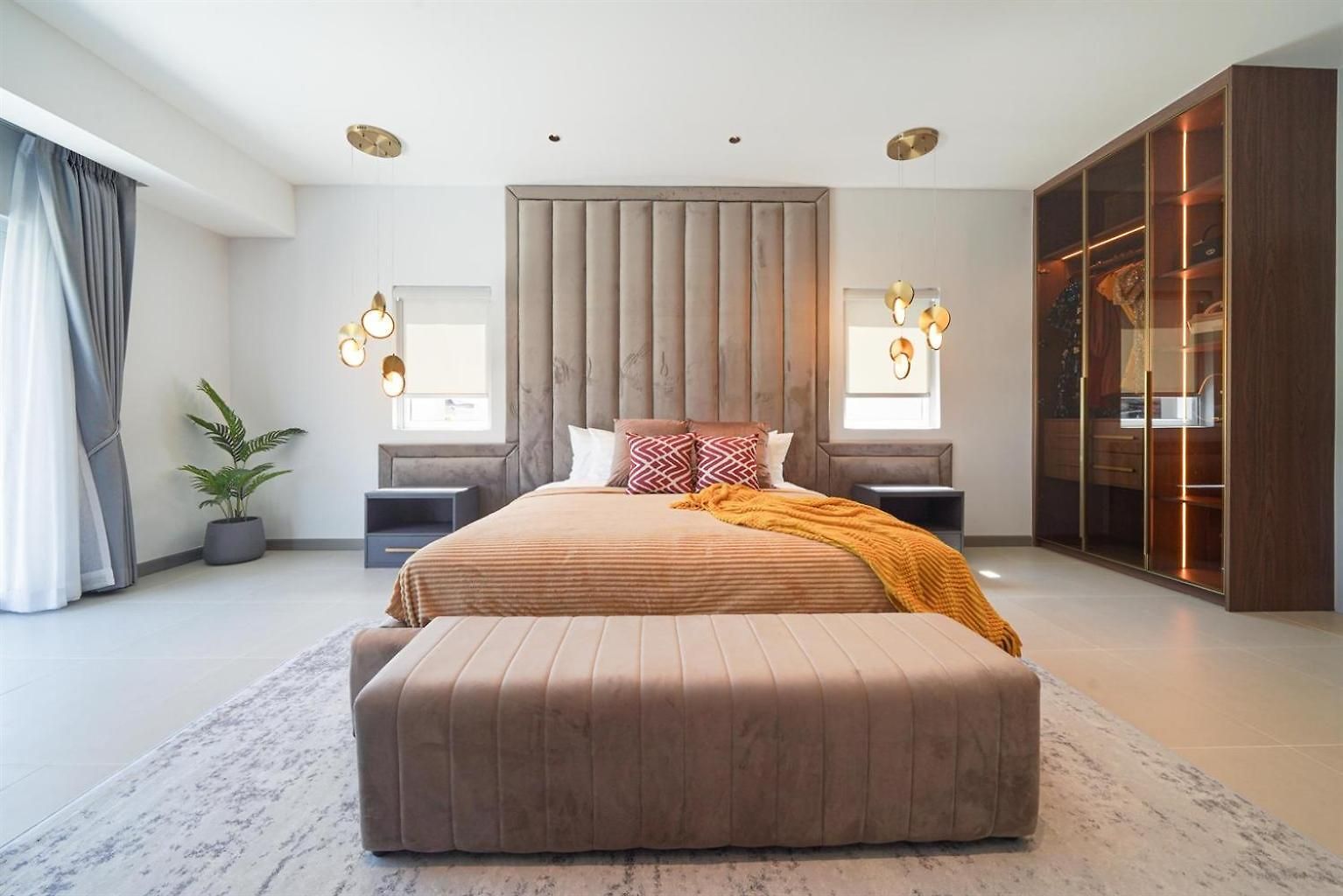 New 2024 - Two Compound - 9br - Two Pools * Pattaya