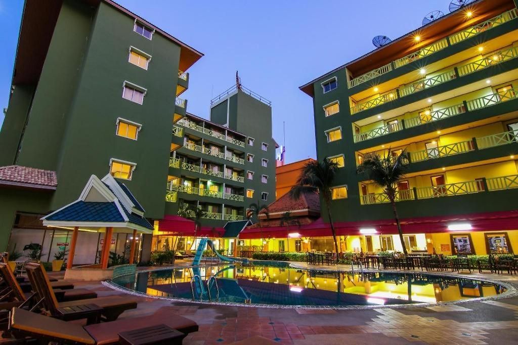 Phuphaya 4* Pattaya