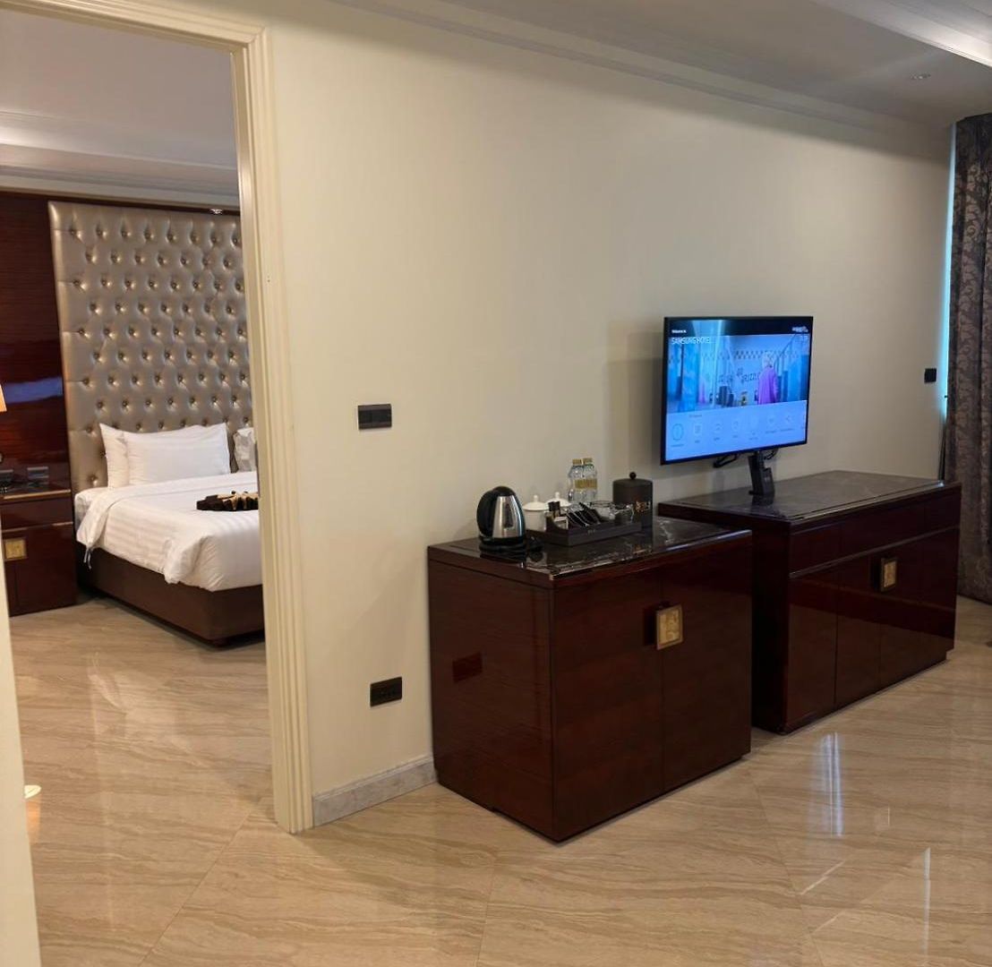 Lk Grand Empire Hotel 5*