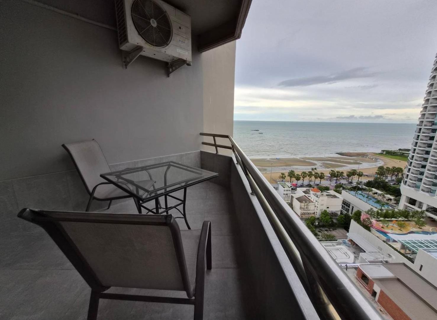 Apartment Markland Front