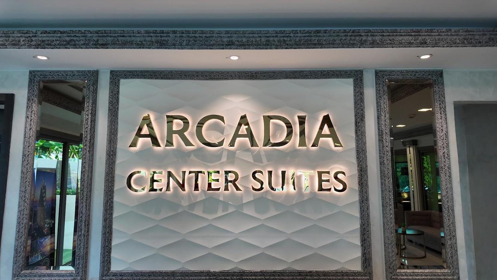 Arcadia Center 702 Apartment *