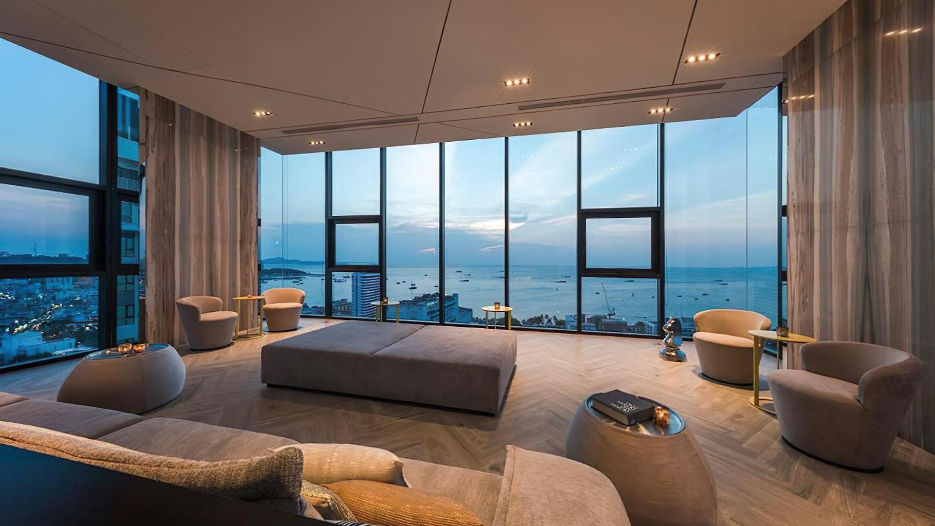 Sea View 2 Bed High Floor