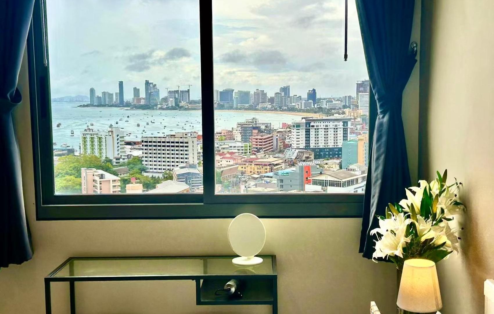 Unixx Sea View