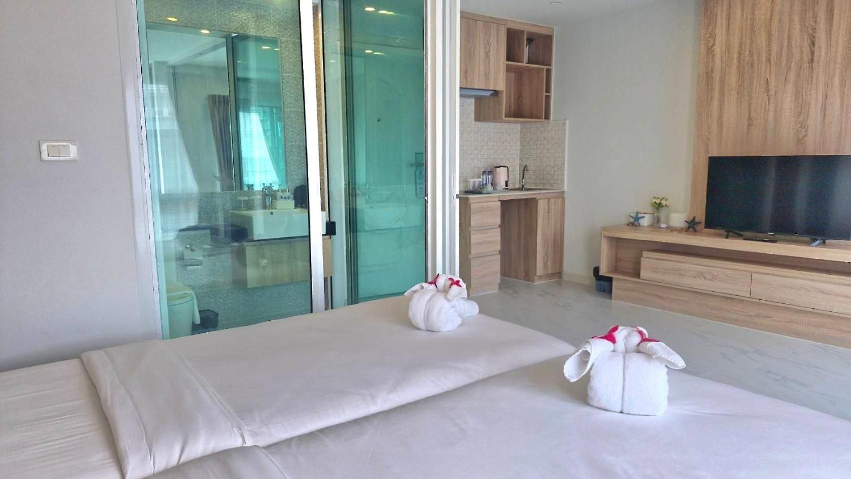 Dday Luxury By D-eco Wellness Centre โรงแรม 4*
