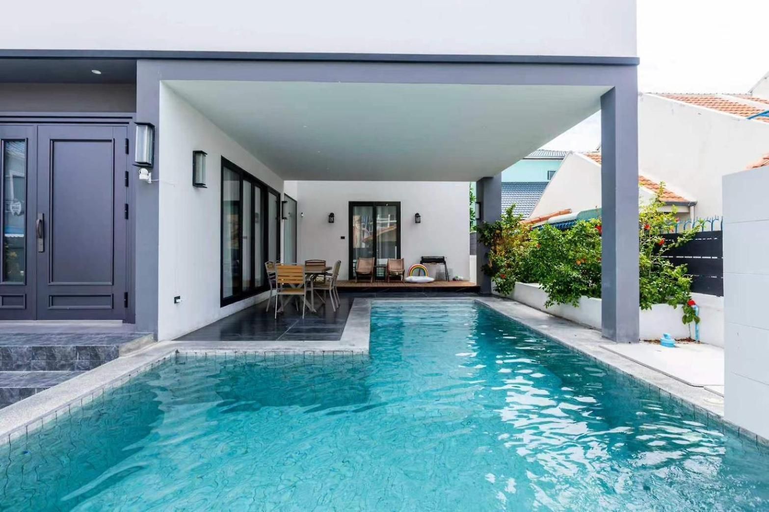 Newly Dec Pool Table Ktv Bbq Terrace Outdoor 5br Swimming Pool Pattaya