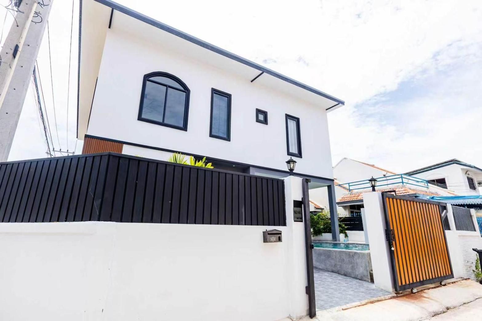 Newly Dec Pool Table Ktv Bbq Terrace Outdoor 5br Swimming Pool Villa *
