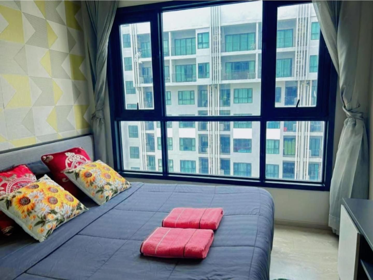 The Base Seaview * Pattaya