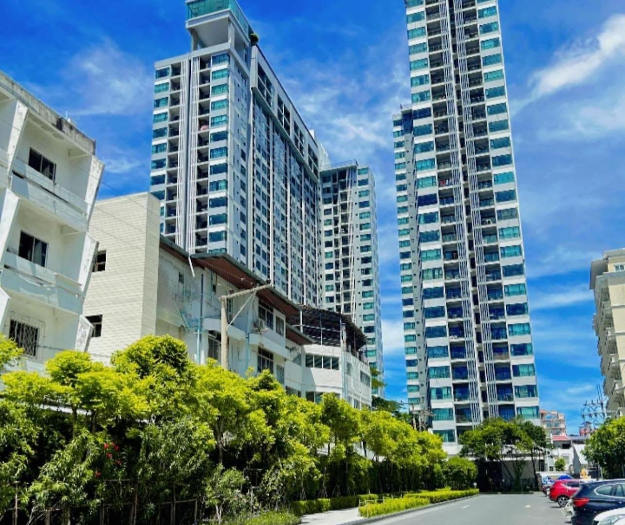 Apartment The Base Seaview Pattaya