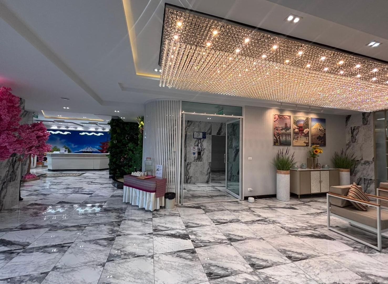 Dday Luxury By D-eco Wellness Centre โรงแรม
