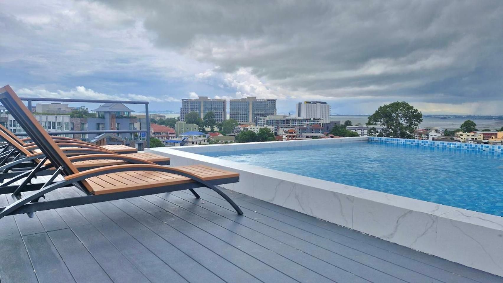 Dday Luxury By D-eco Wellness Centre 4*