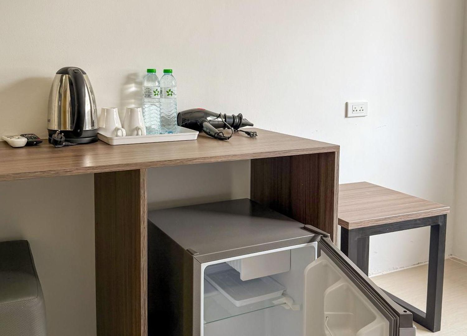 Hotel Pl Patamnak Soi 3 3*