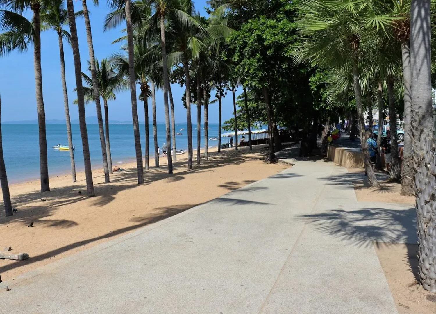 Villa Chantara - Private Pool & Luxury House 7br Pattaya