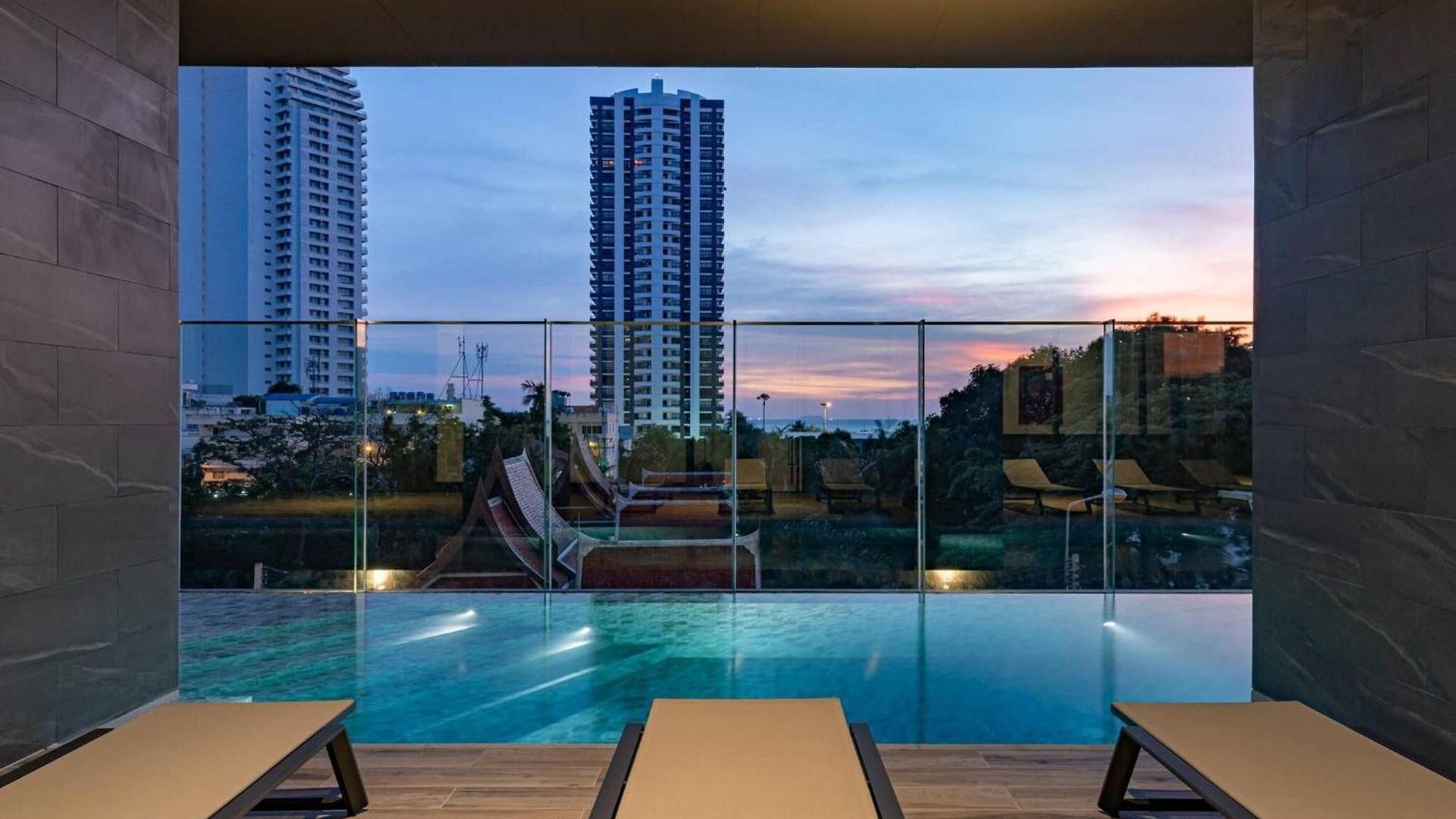 Luxury 2br Sea View Unit I 35th Floor Rare Unit Guest house Pattaya