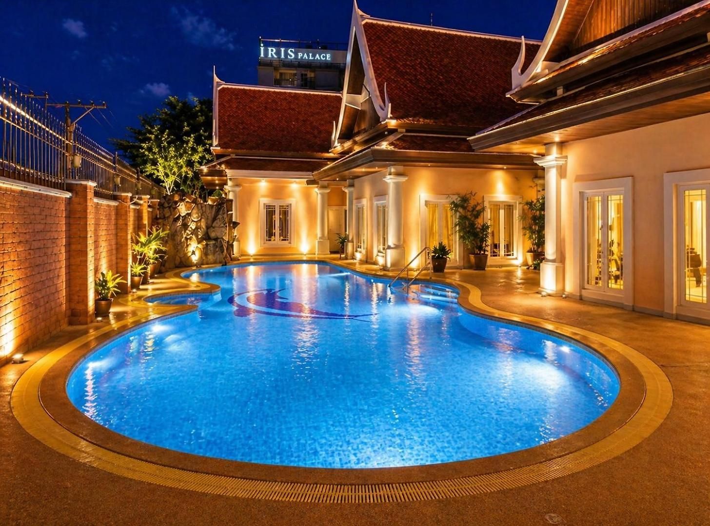 Villa 5br Pool Sleeps 10 Pattaya