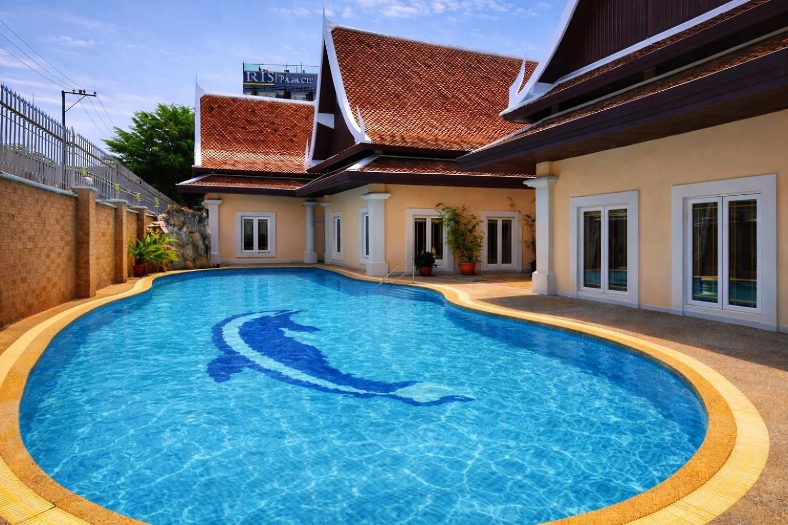Villa 5br Pool Sleeps 10