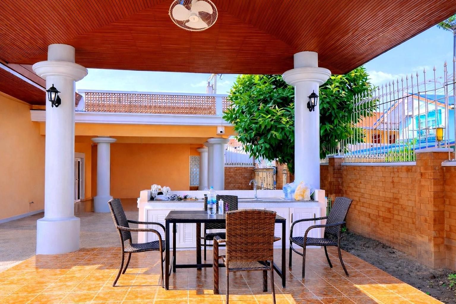 Villa 5br Pool Sleeps 10