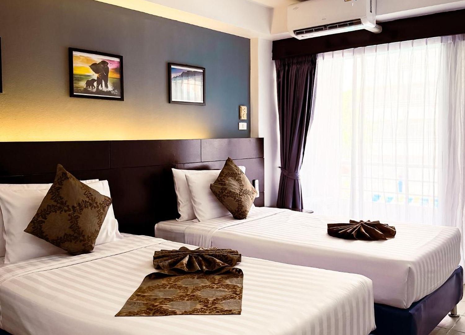โรงแรม The