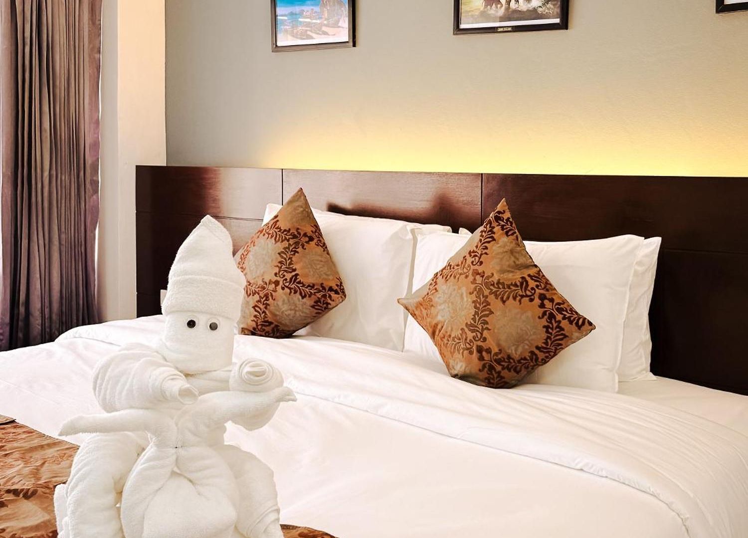 The โรงแรม 4*