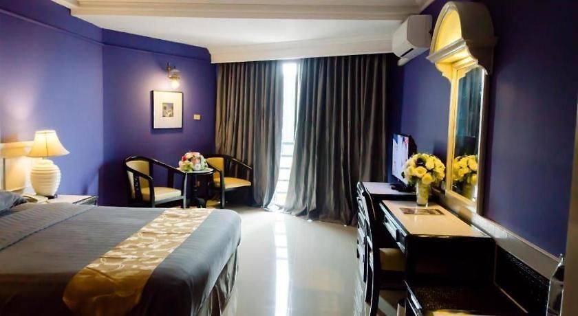 First Pacific & Convention Hotel 4*