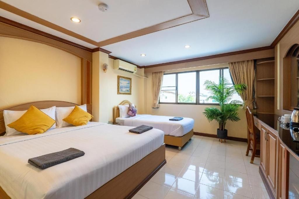 La Casa South Hotel 3*