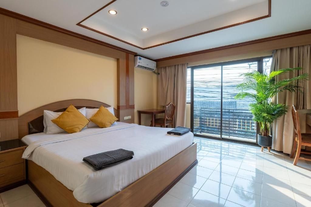 La Casa South Hotel 3*