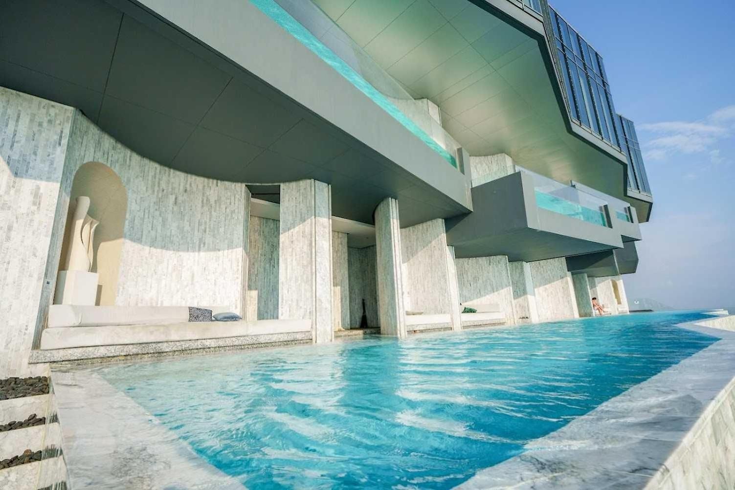 Hotel Luxury 2br Sea View With Private Lift And Free Parking Pattaya