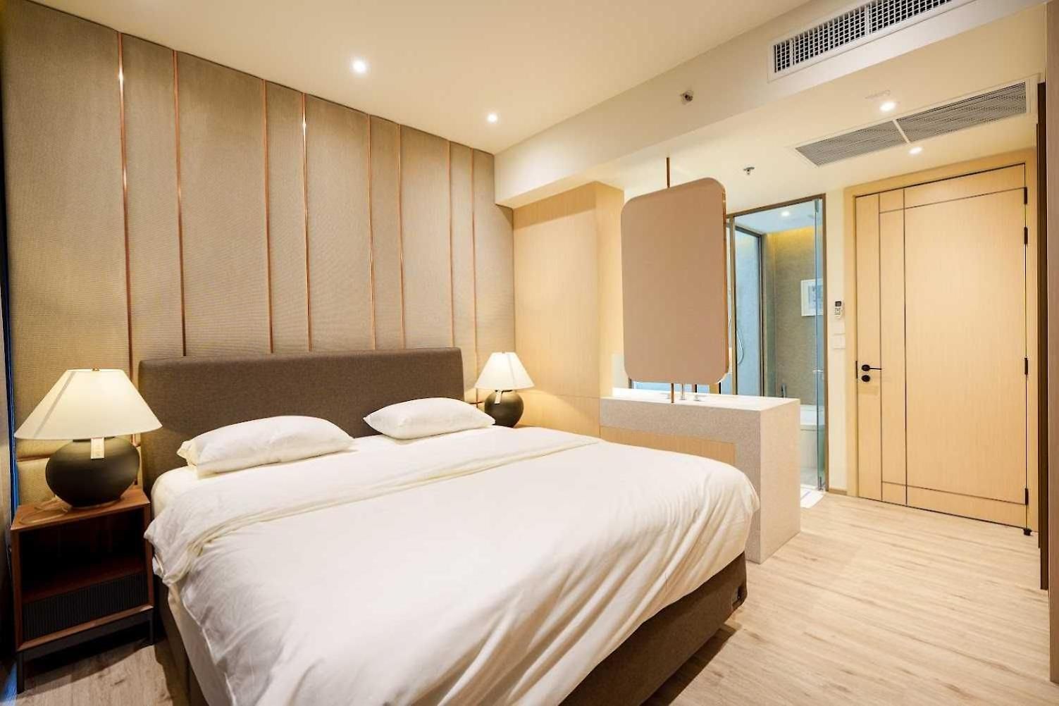 Luxury 2br Sea View With Private Lift And Free Parking Pattaya