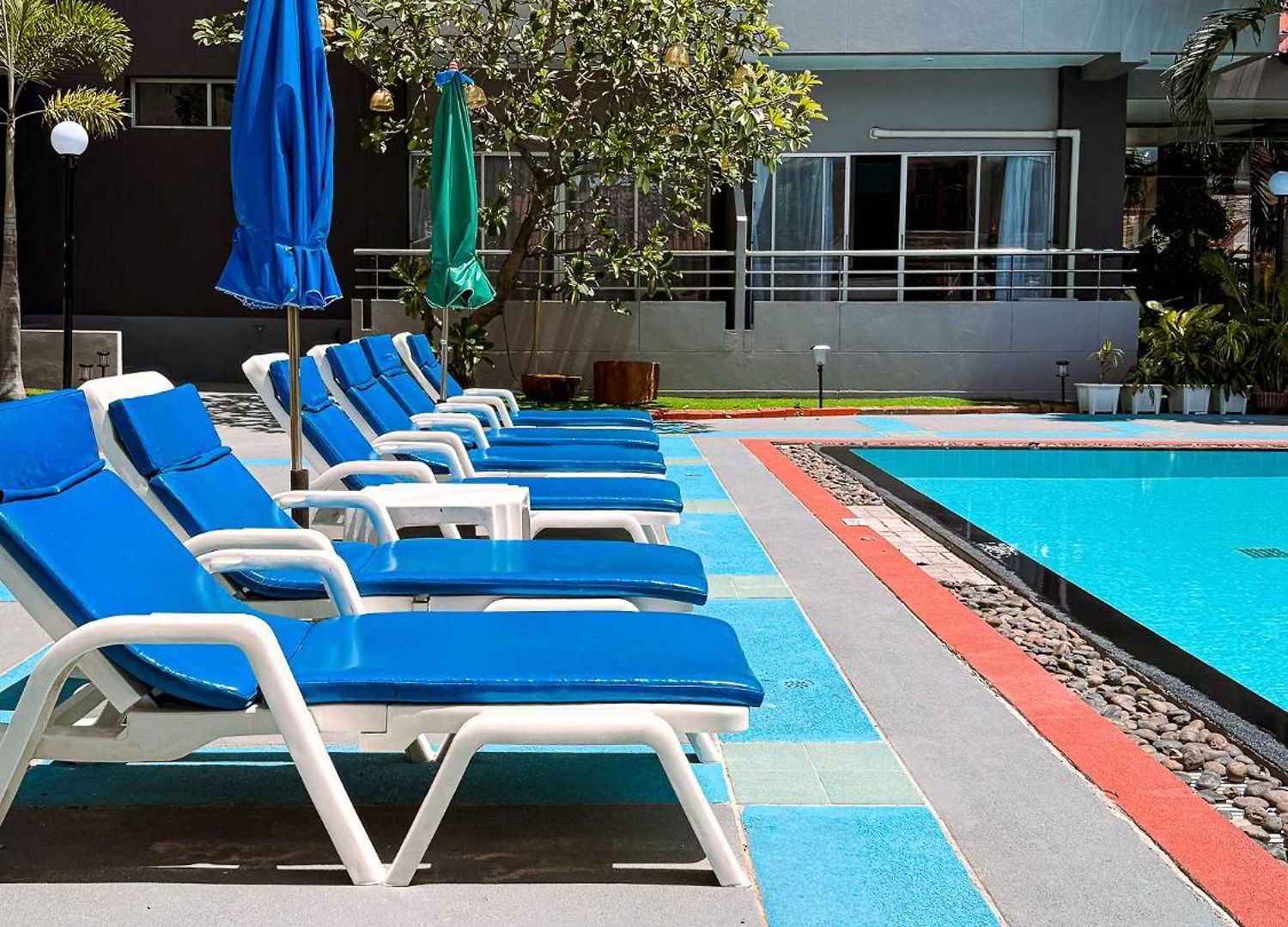 โรงแรม The