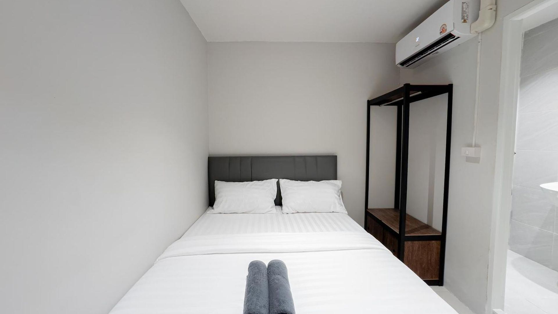 Aparthotel On The Six Pratamnak Pattaya