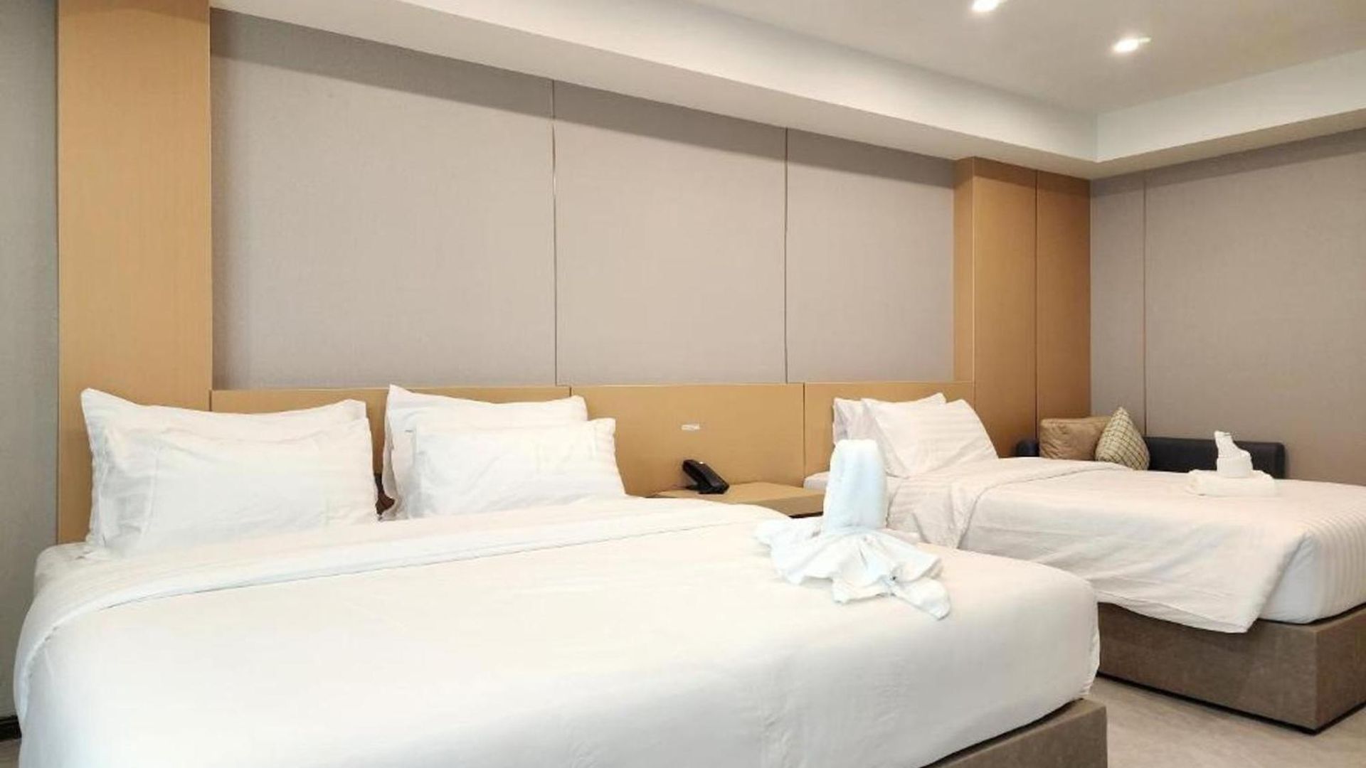Velin Hotel-central Pattaya-1 Pattaya