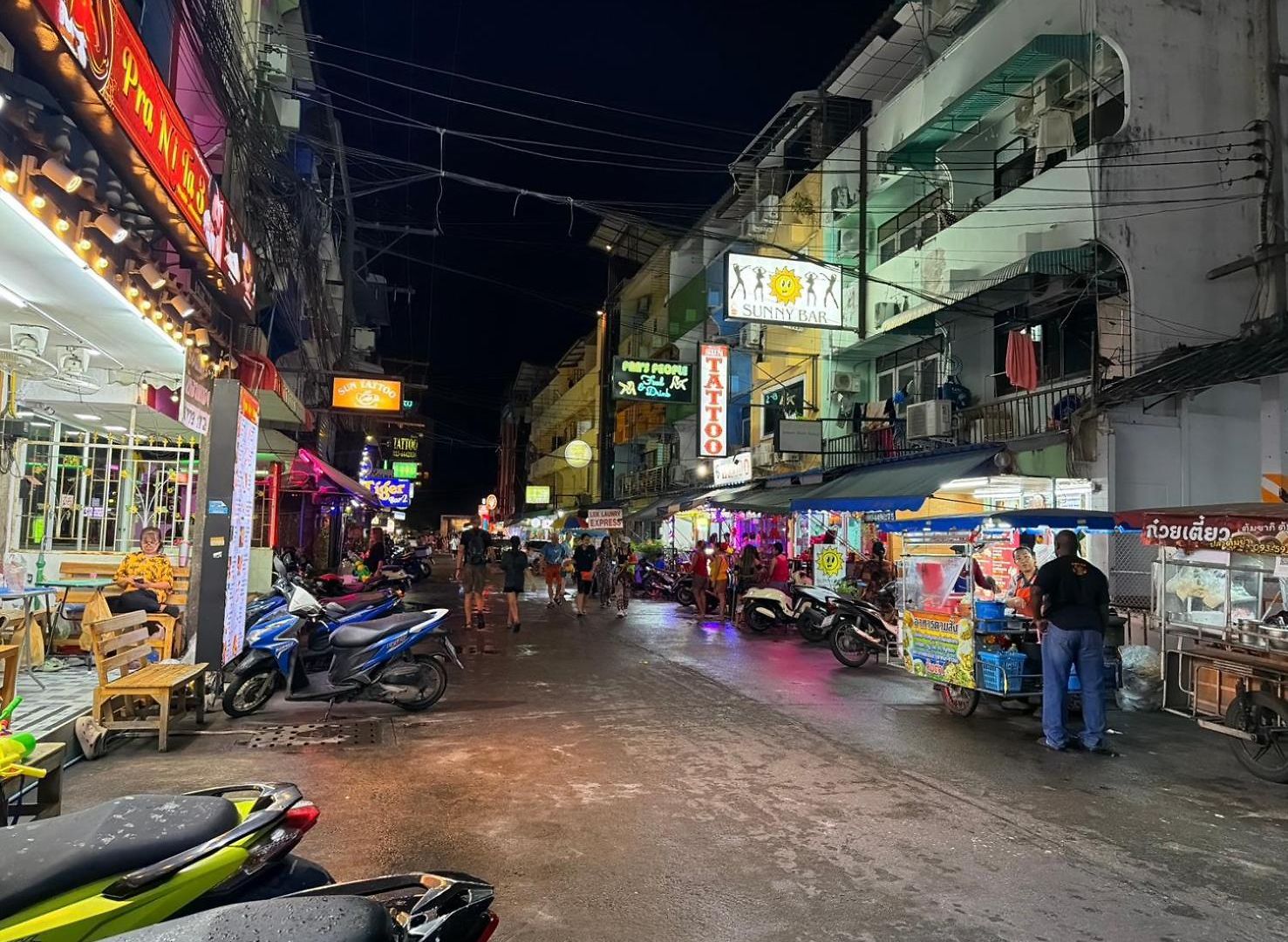 Inn Sea Place Soi 7 *