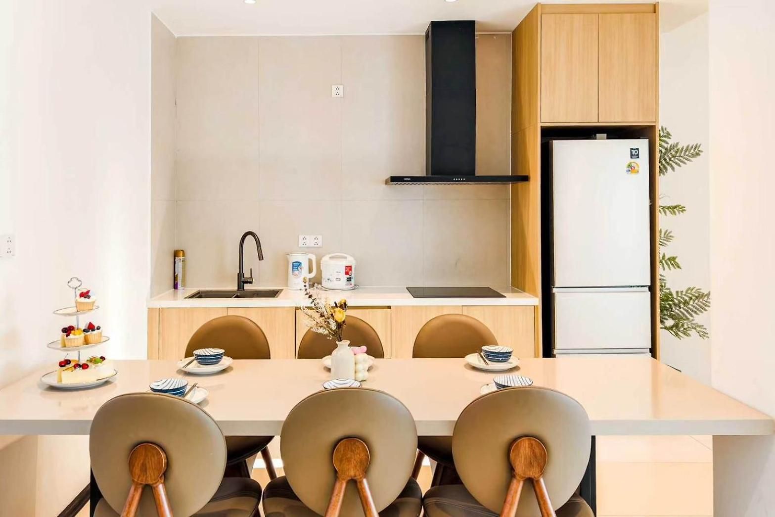 Pure Space 4br Ktv Bbq Kitchen Swimming Pool *