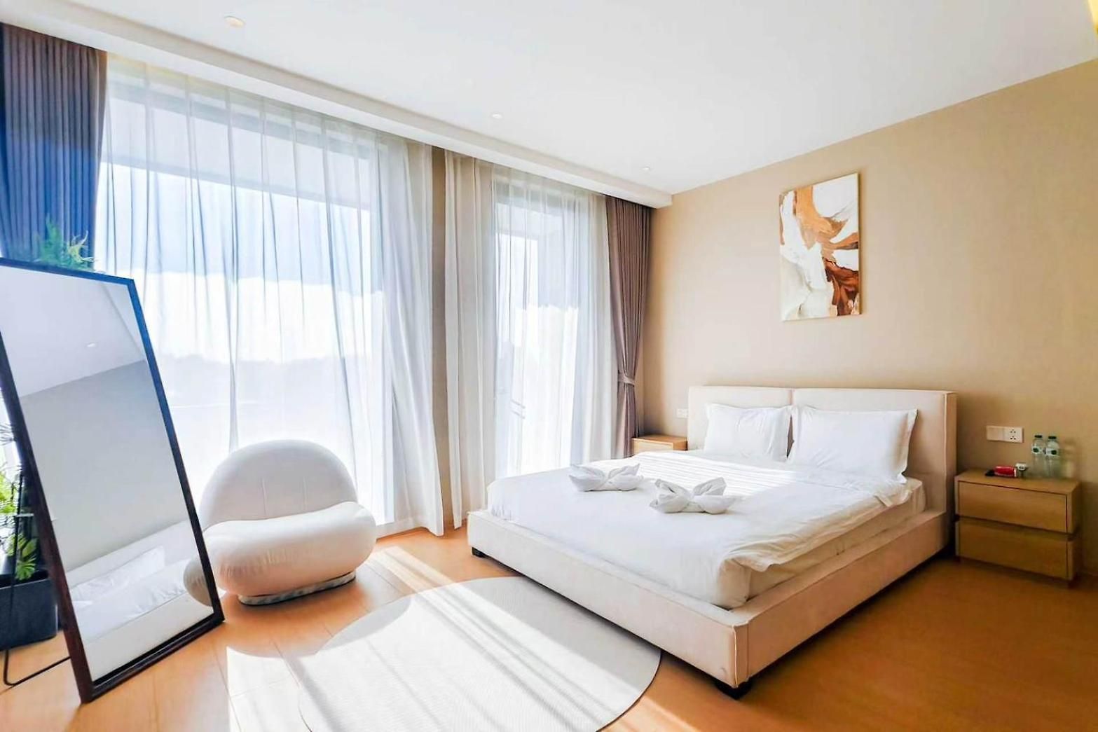 Pure Space 4br Ktv Bbq Kitchen Swimming Pool *
