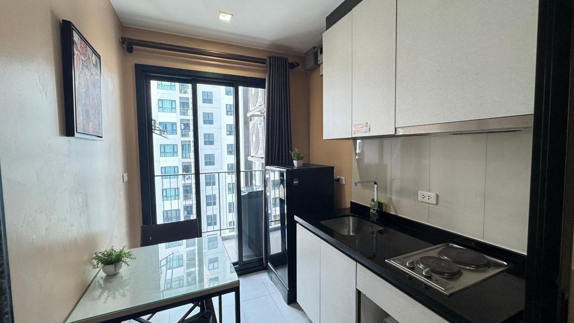 Aparthotel 芭提雅市中心 The Base单卧室 海滩300米 Pattaya