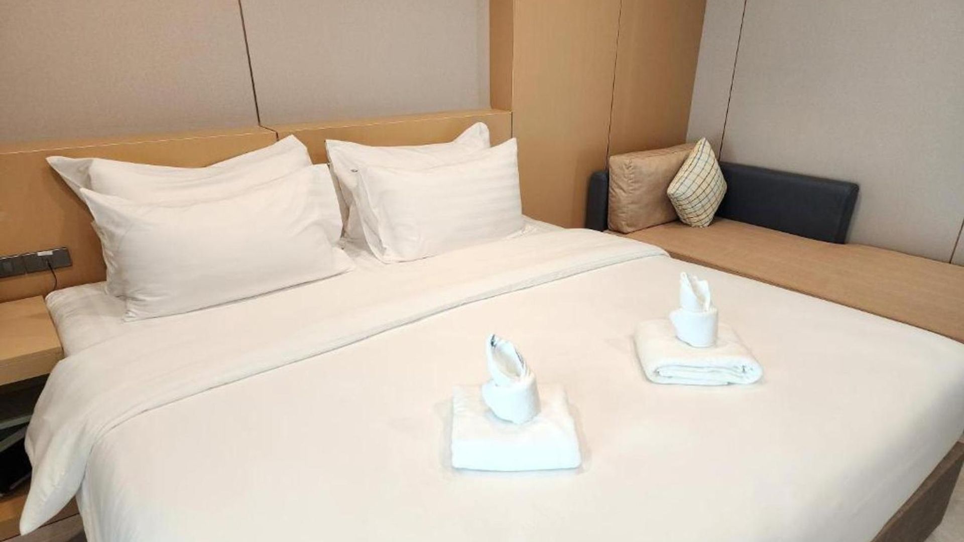 Guest house Velin Hotel-central Pattaya-2