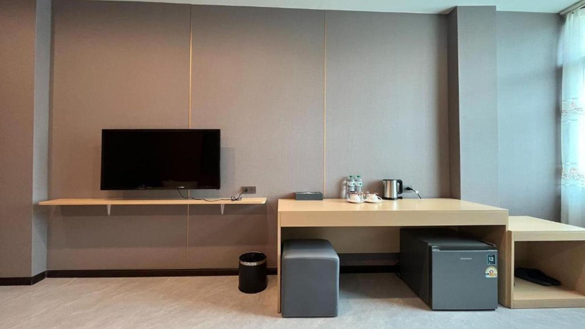 Velin Hotel-central Pattaya-1 3*