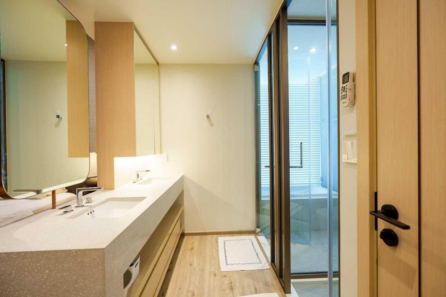 Hotel Luxury 2br Sea View With Private Lift And Free Parking 4*