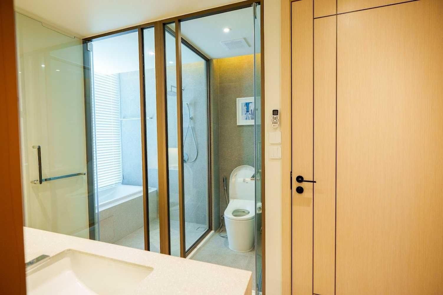 Luxury 2br Sea View With Private Lift And Free Parking Hotel Pattaya