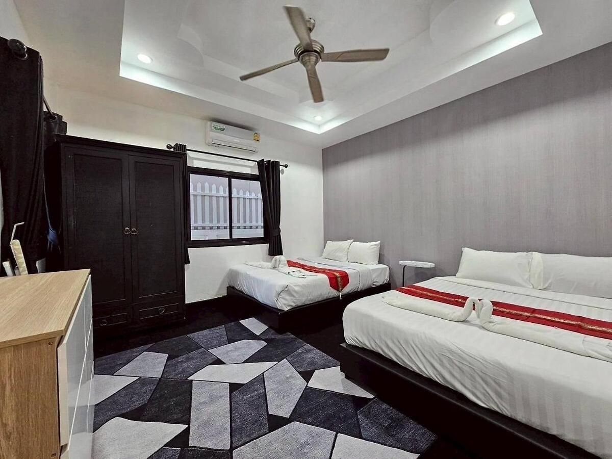 4 Bedroom 2km From Walking Street วิลล่า