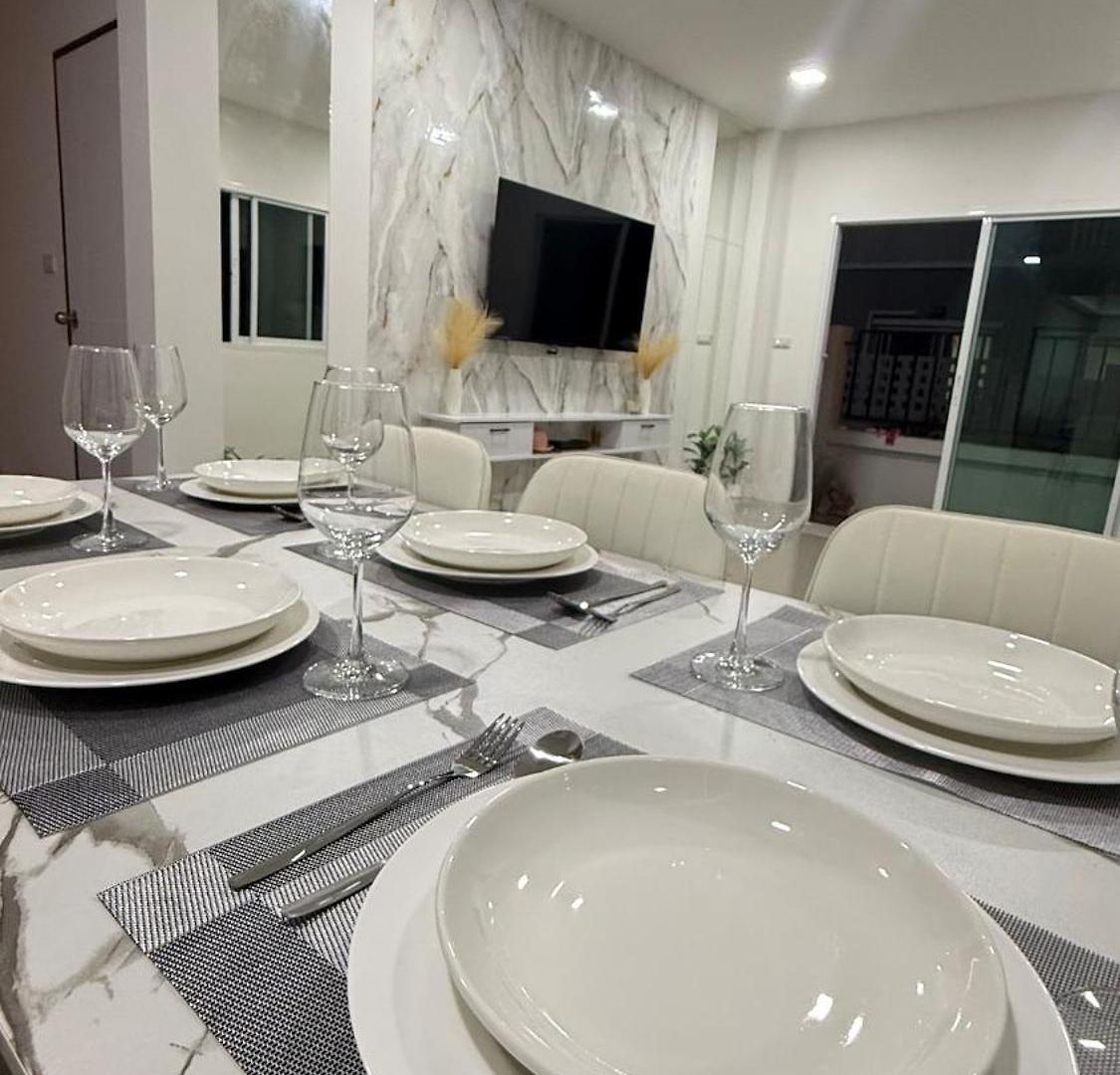 Baan Thanaluk 1 Holiday home *