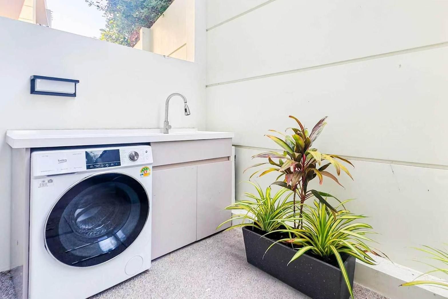 Villa Pure Space 4br Ktv Bbq Kitchen Swimming Pool Pattaya